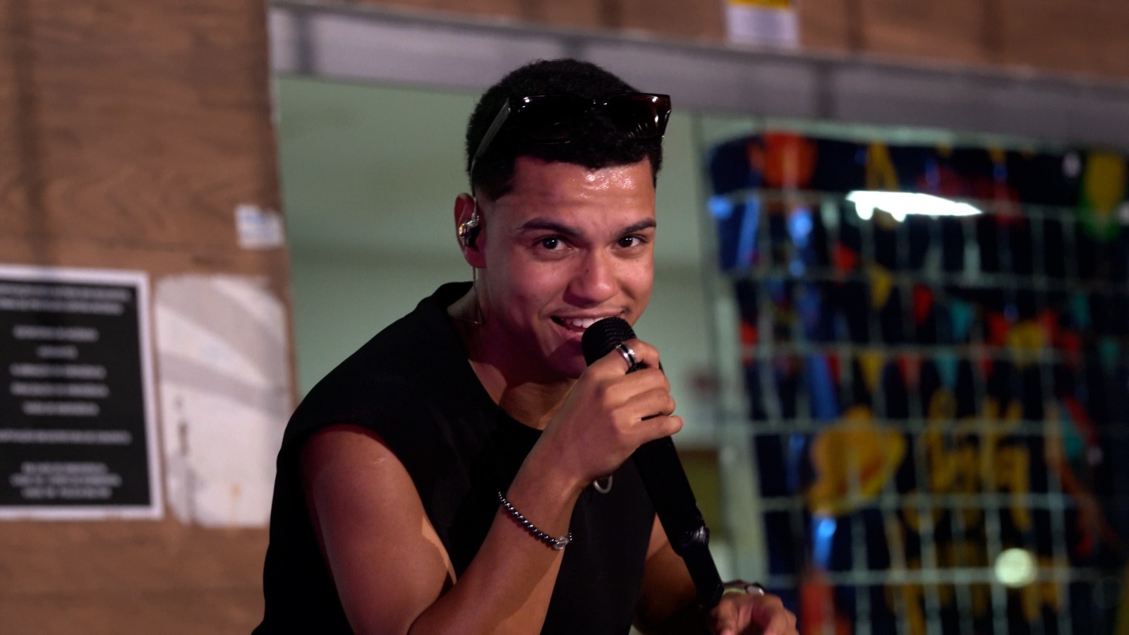 Bruninho Soares lança EP audiovisual “Sem Limites Pra Sofrer” 17