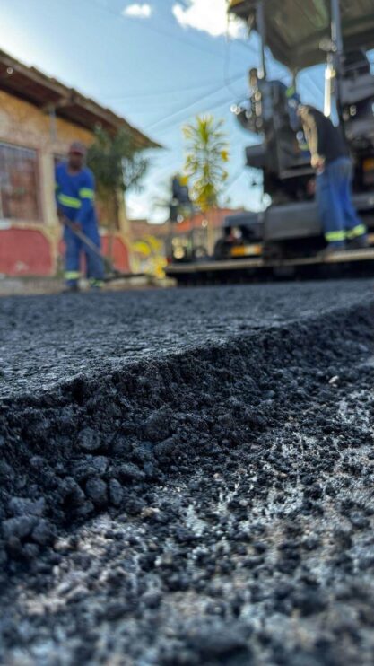 db85a8bd-79d3-4095-86b3-2483fc6ae8d6 Prefeitura de Eunápolis avança com frentes de pavimentação e obras de mobilidade em diversos bairros 20
