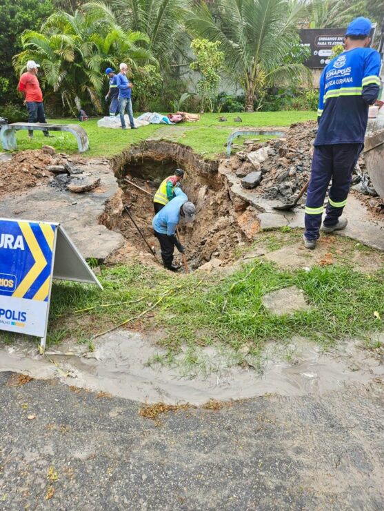 reparos de drenagens – norte sul Prefeitura de Eunápolis avança com obras de infraestrutura em diversos pontos da cidade 22
