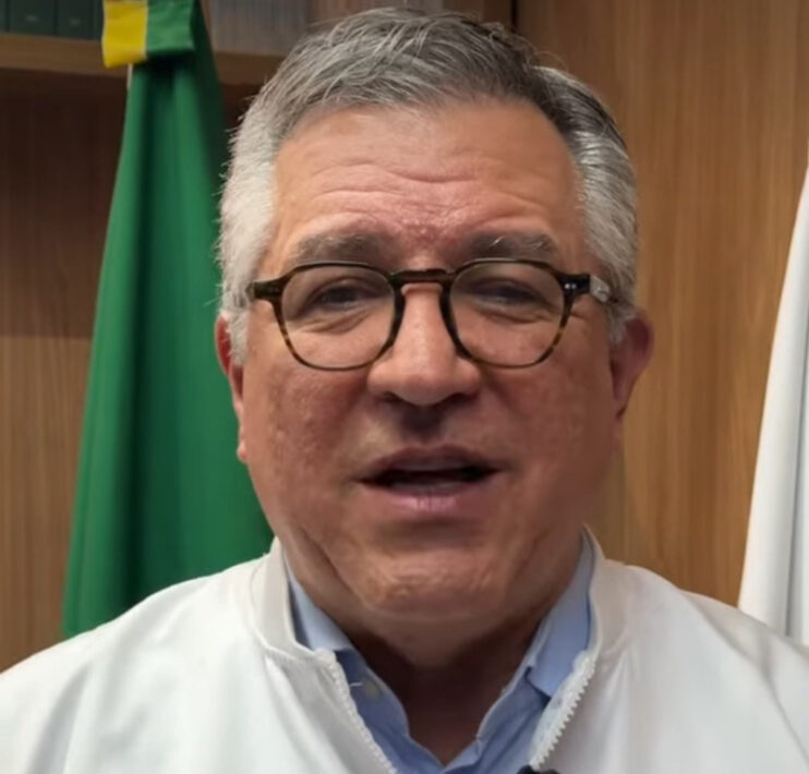 Eunápolis receberá 2 médicos especialistas através de programa do Governo Federal Eunápolis receberá 2 médicos especialistas através de programa do Governo Federal 12