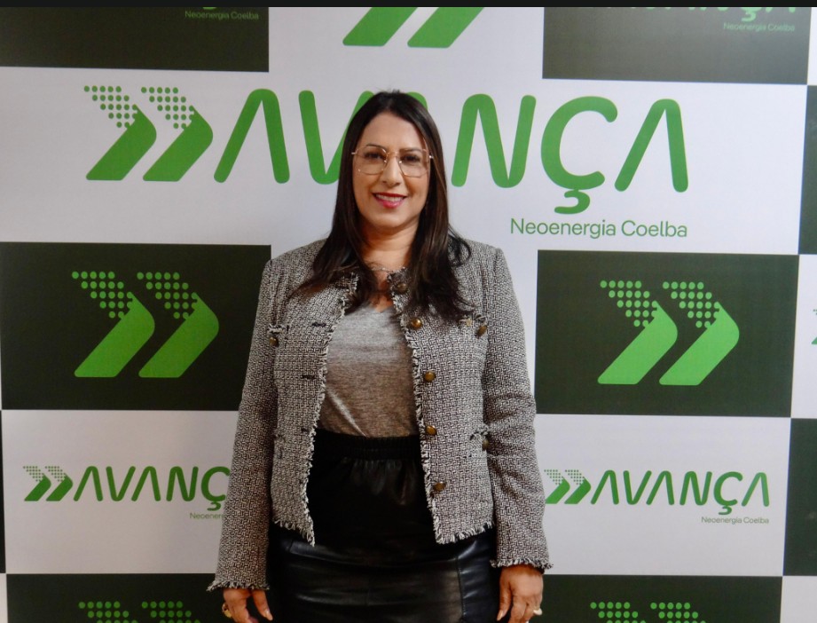 Deputada Claudia Oliveira reforça empenho em garantir avanços para a infraestrutura elétrica da Bahia e do Extremo Sul 23