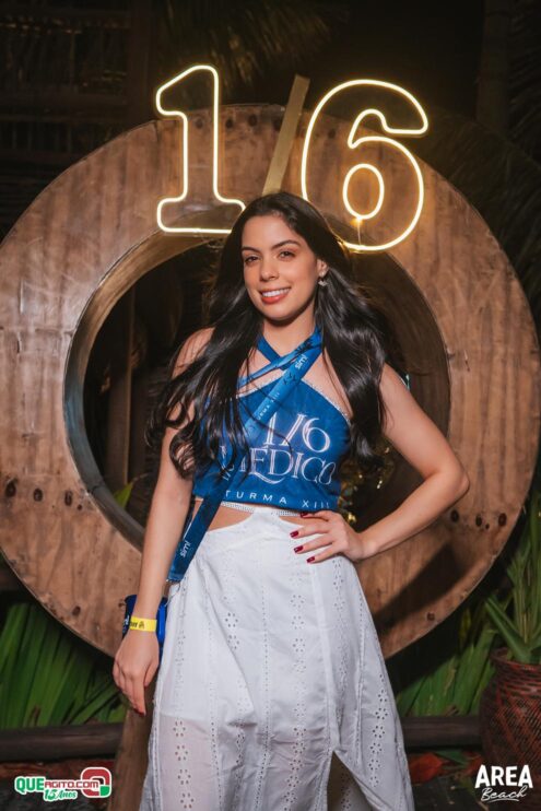 Pagode com Sofrência contou com show de Larissa Gomes na Área Beach 42