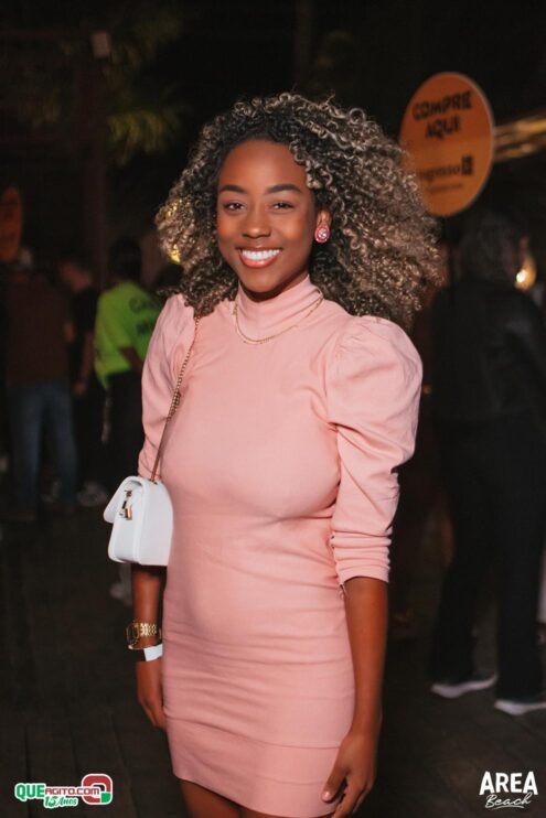 Pagode com Sofrência contou com show de Larissa Gomes na Área Beach 82