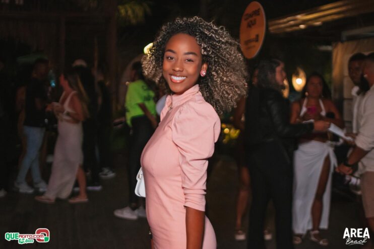 Pagode com Sofrência contou com show de Larissa Gomes na Área Beach 83