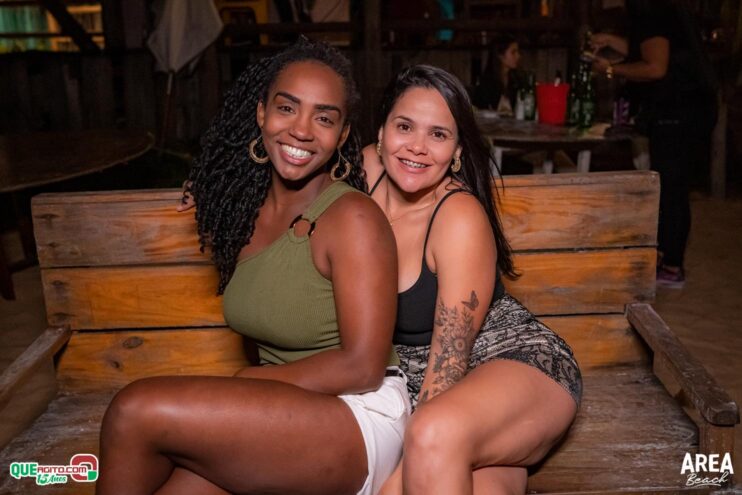 Pagode com Sofrência contou com show de Larissa Gomes na Área Beach 224