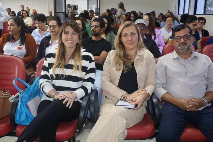 Audiência Pública do PPA 2026–2029 mobiliza população em Eunápolis 12