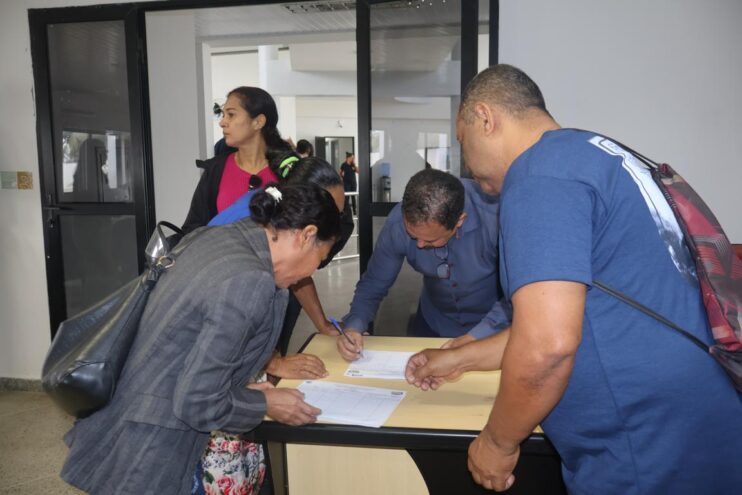 Audiência Pública do PPA 2026–2029 mobiliza população em Eunápolis 11