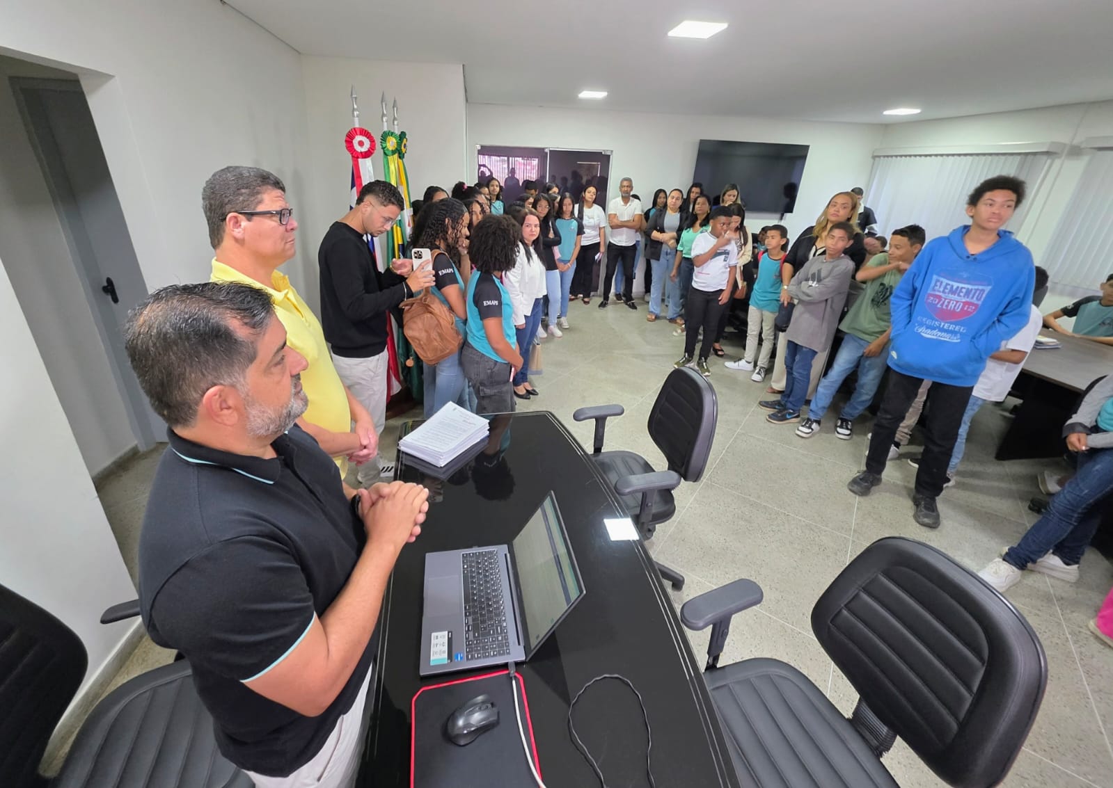 Escola de Mundo Novo visita a Câmara de Vereadores de Eunápolis 7