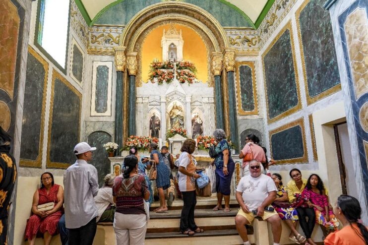 Multidão celebra Nossa Senhora d’Ajuda em missa solene e procissão 21