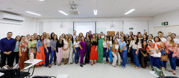 Prefeitura de Eunápolis realiza reunião técnica sobre combate à Dengue com profissionais da saúde 9