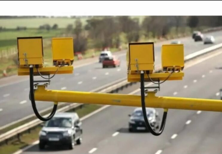 Novo sistema de multas não vai mais permitir frear no radar e acelerar depois Novo sistema de multas não vai mais permitir frear no radar e acelerar depois 4