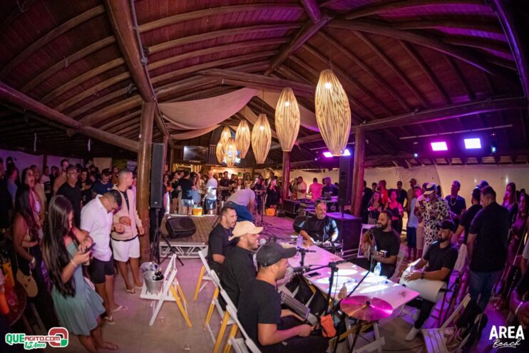 Gab Lopes e Me Leva 73 agitam a Saidêra da Area Beach 165