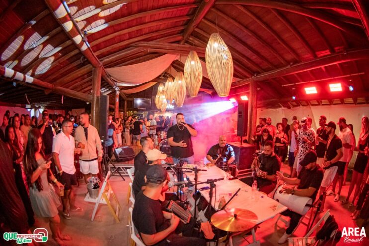 Gab Lopes e Me Leva 73 agitam a Saidêra da Area Beach 168