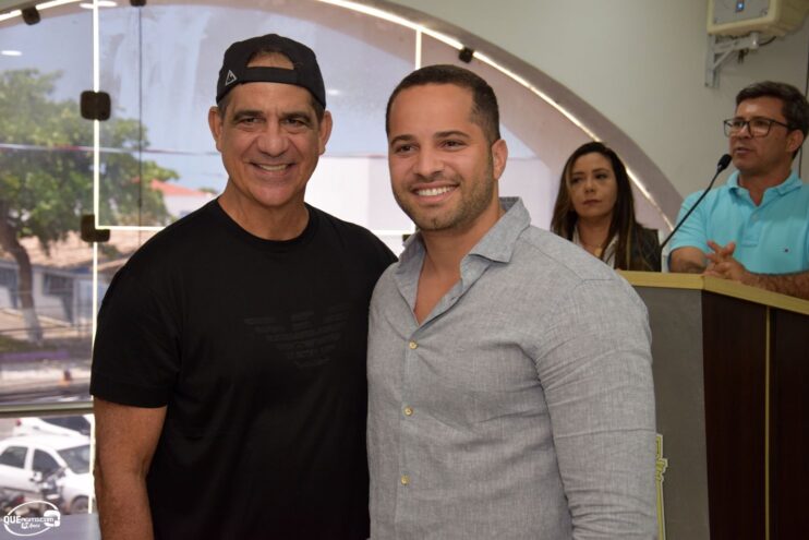 DSC_0017 Prefeito homenageia Durval Lellys e anuncia atrações para o Verão em Porto Seguro 15