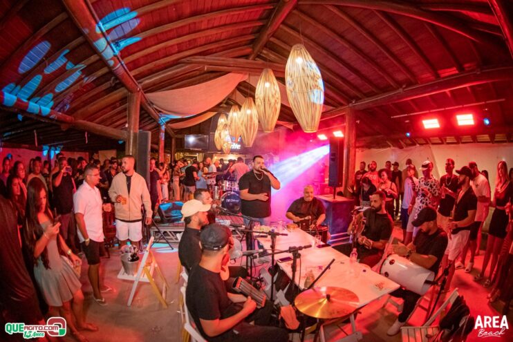 Gab Lopes e Me Leva 73 agitam a Saidêra da Area Beach 169