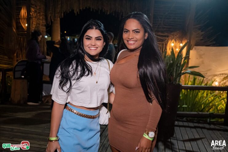 Gab Lopes e Me Leva 73 agitam a Saidêra da Area Beach 179