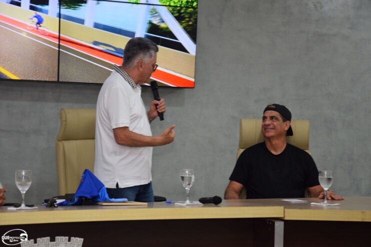 DSC_0049 Prefeito homenageia Durval Lellys e anuncia atrações para o Verão em Porto Seguro 29