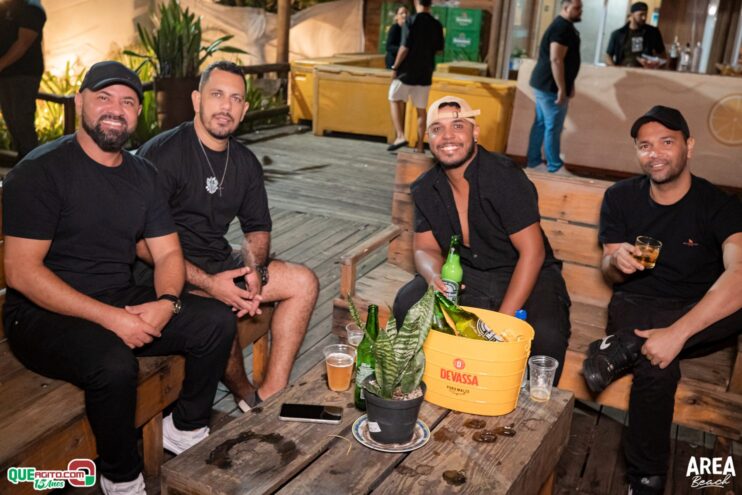 Gab Lopes e Me Leva 73 agitam a Saidêra da Area Beach 189