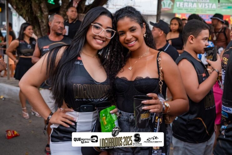 DSC_0068 Bloco Linguarudos atrai multidão em desfile no Festival do Cacau e Chocolate em Camacã 1112