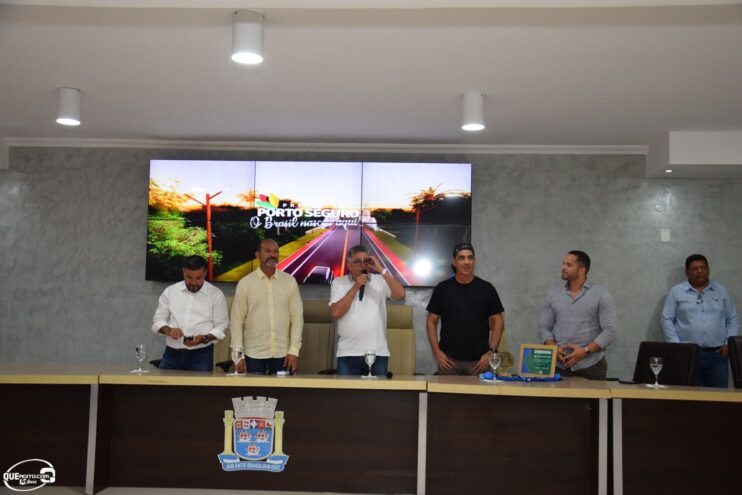 DSC_0090 Prefeito homenageia Durval Lellys e anuncia atrações para o Verão em Porto Seguro 48