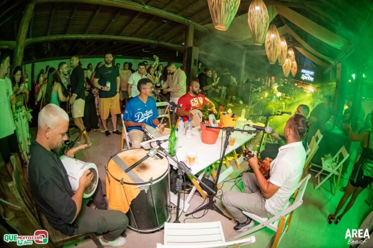 Gab Lopes e Me Leva 73 agitam a Saidêra da Area Beach 210