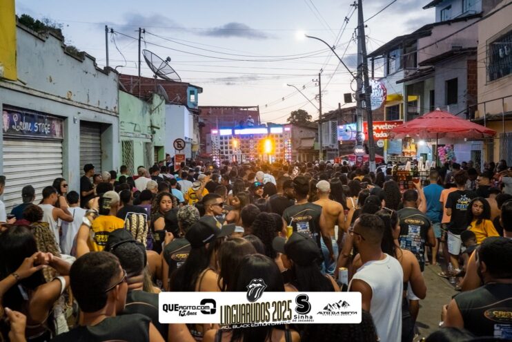 DSC_0101 Bloco Linguarudos atrai multidão em desfile no Festival do Cacau e Chocolate em Camacã 1135