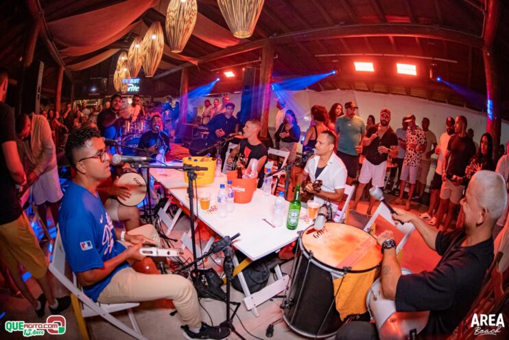 Gab Lopes e Me Leva 73 agitam a Saidêra da Area Beach 214