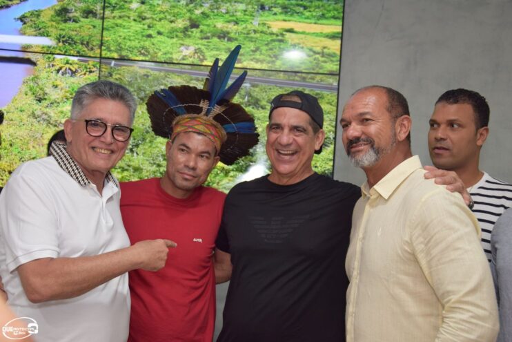 DSC_0104 Prefeito homenageia Durval Lellys e anuncia atrações para o Verão em Porto Seguro 56