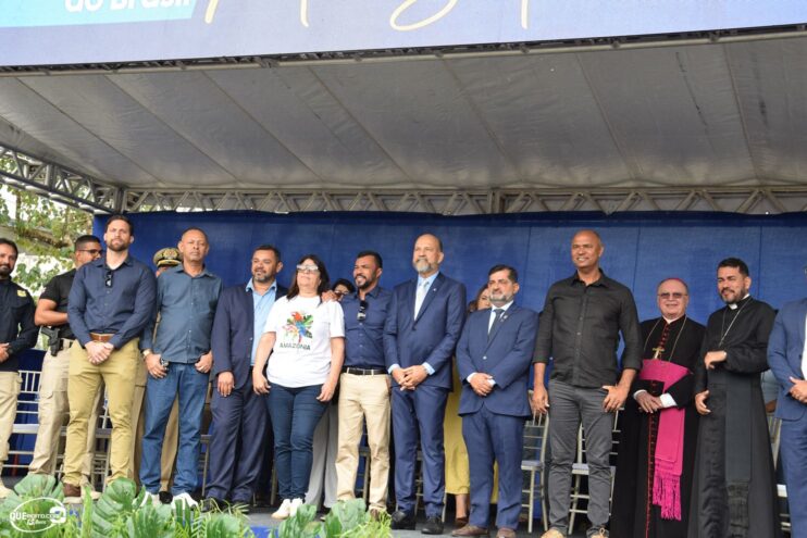 Desfile de 7 de Setembro atrai milhares de pessoas em Eunápolis 58