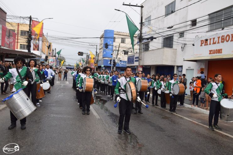 Desfile de 7 de Setembro atrai milhares de pessoas em Eunápolis 73