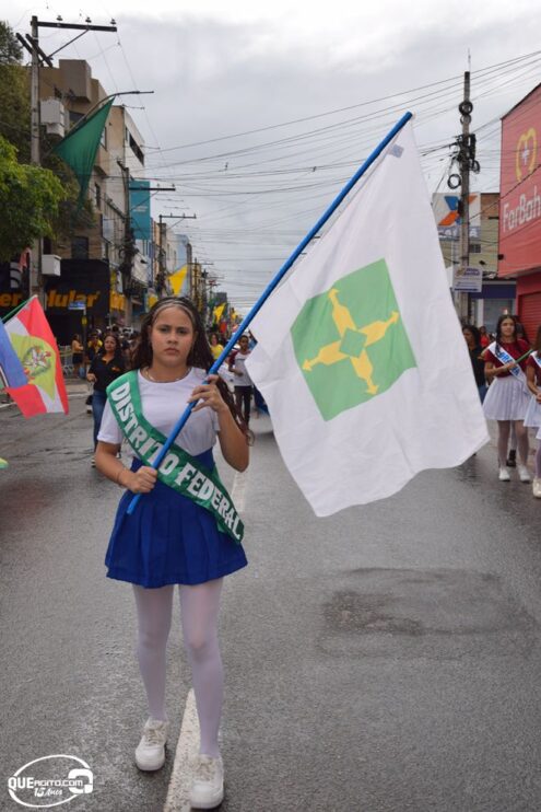 Desfile de 7 de Setembro atrai milhares de pessoas em Eunápolis 82