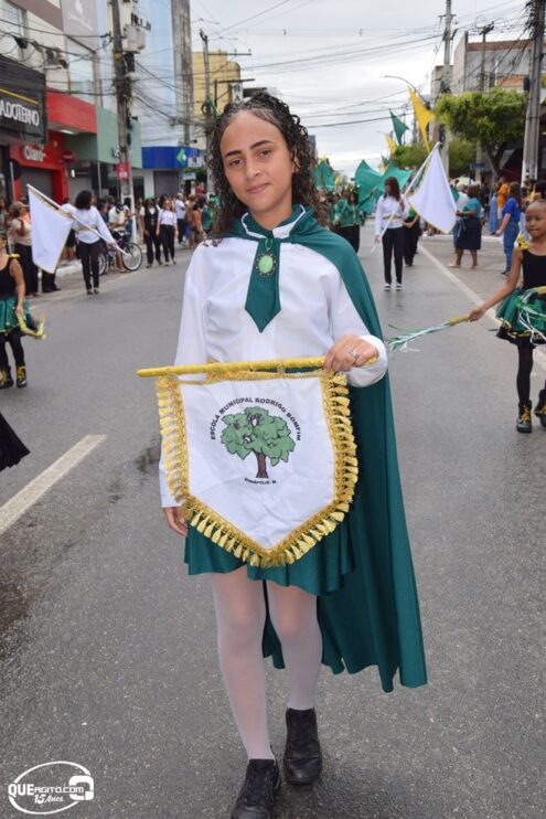 Desfile de 7 de Setembro atrai milhares de pessoas em Eunápolis 127