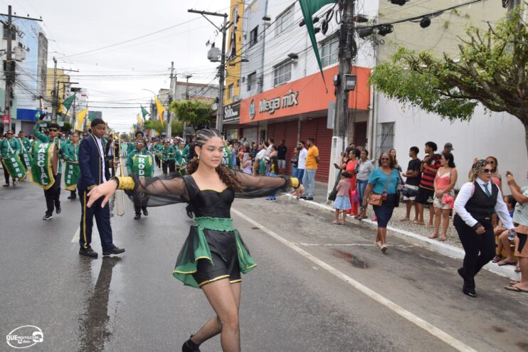 Desfile de 7 de Setembro atrai milhares de pessoas em Eunápolis 134