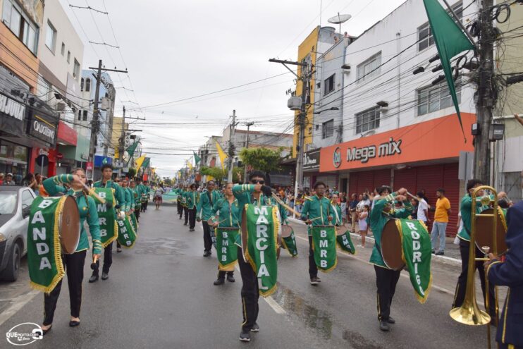Desfile de 7 de Setembro atrai milhares de pessoas em Eunápolis 135