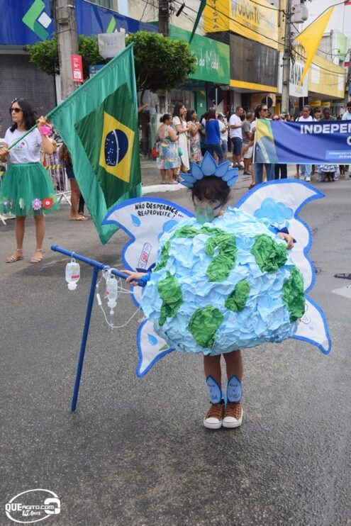 Desfile de 7 de Setembro atrai milhares de pessoas em Eunápolis 142