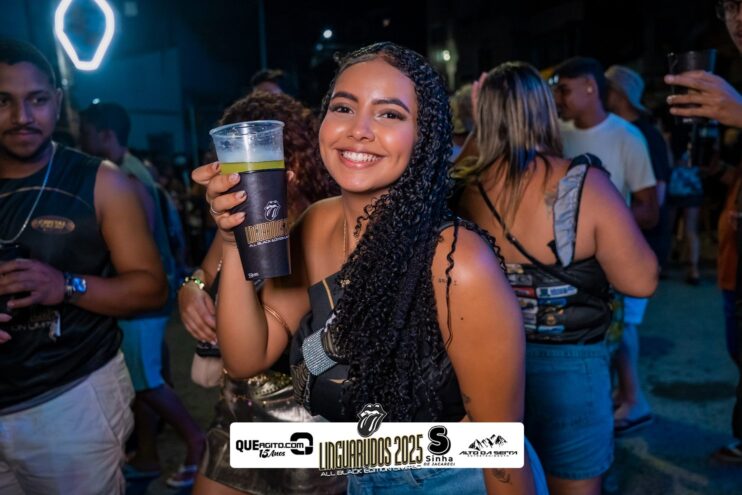 DSC_0241 Bloco Linguarudos atrai multidão em desfile no Festival do Cacau e Chocolate em Camacã 1250