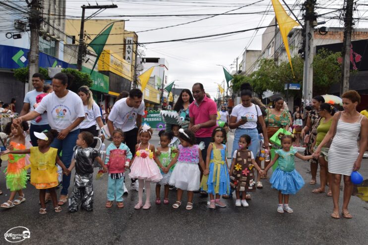 Desfile de 7 de Setembro atrai milhares de pessoas em Eunápolis 148