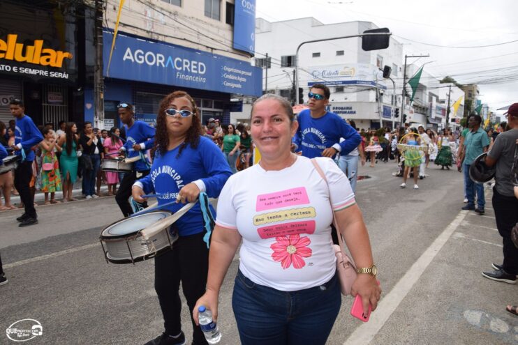 Desfile de 7 de Setembro atrai milhares de pessoas em Eunápolis 177