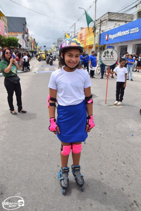 Desfile de 7 de Setembro atrai milhares de pessoas em Eunápolis 391