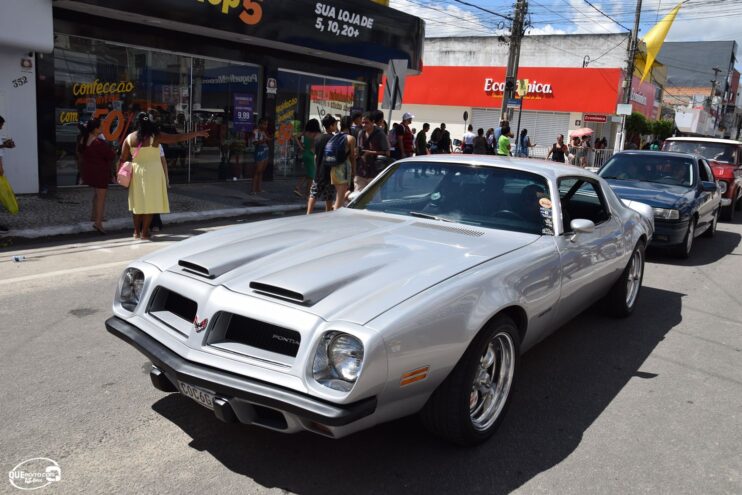 Desfile de 7 de Setembro atrai milhares de pessoas em Eunápolis 489