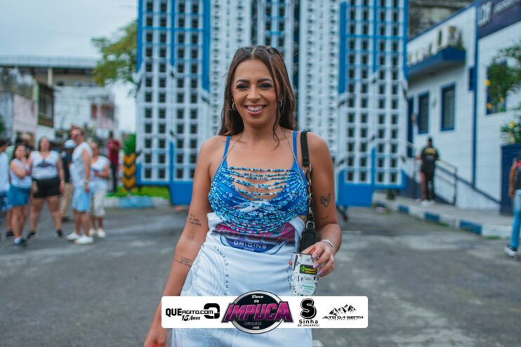 Bloco da Impuca completa 15 anos e arrasta multidão pelas ruas de Camacã 16