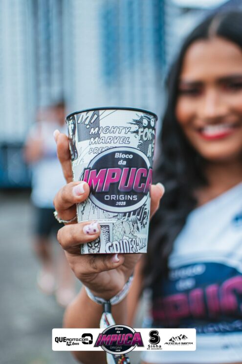 Bloco da Impuca completa 15 anos e arrasta multidão pelas ruas de Camacã 31