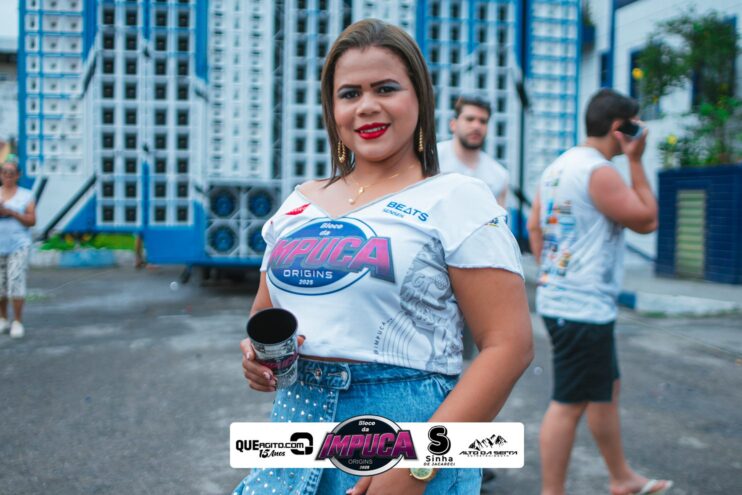 Bloco da Impuca completa 15 anos e arrasta multidão pelas ruas de Camacã 36