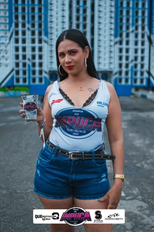 Bloco da Impuca completa 15 anos e arrasta multidão pelas ruas de Camacã 40