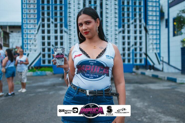 Bloco da Impuca completa 15 anos e arrasta multidão pelas ruas de Camacã 41