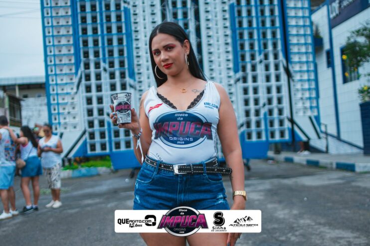 Bloco da Impuca completa 15 anos e arrasta multidão pelas ruas de Camacã 42