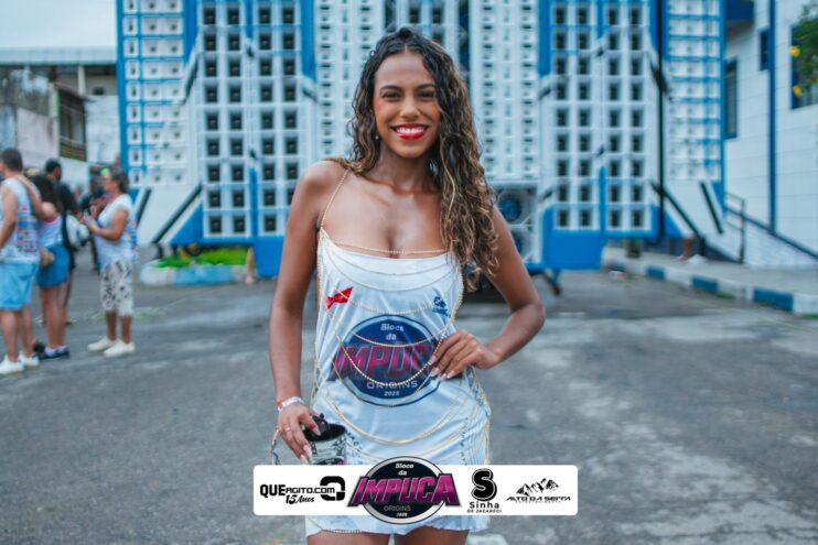 Bloco da Impuca completa 15 anos e arrasta multidão pelas ruas de Camacã 46