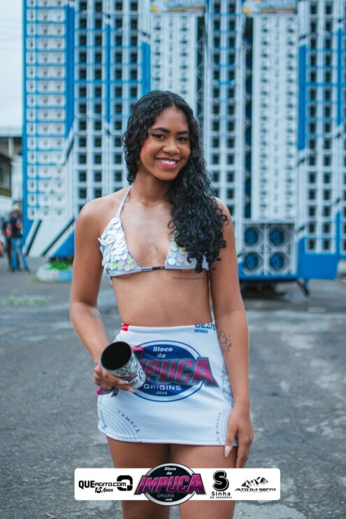 Bloco da Impuca completa 15 anos e arrasta multidão pelas ruas de Camacã 52