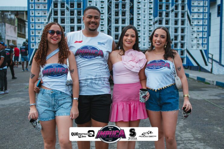 Bloco da Impuca completa 15 anos e arrasta multidão pelas ruas de Camacã 76