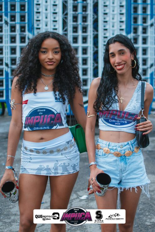 Bloco da Impuca completa 15 anos e arrasta multidão pelas ruas de Camacã 84